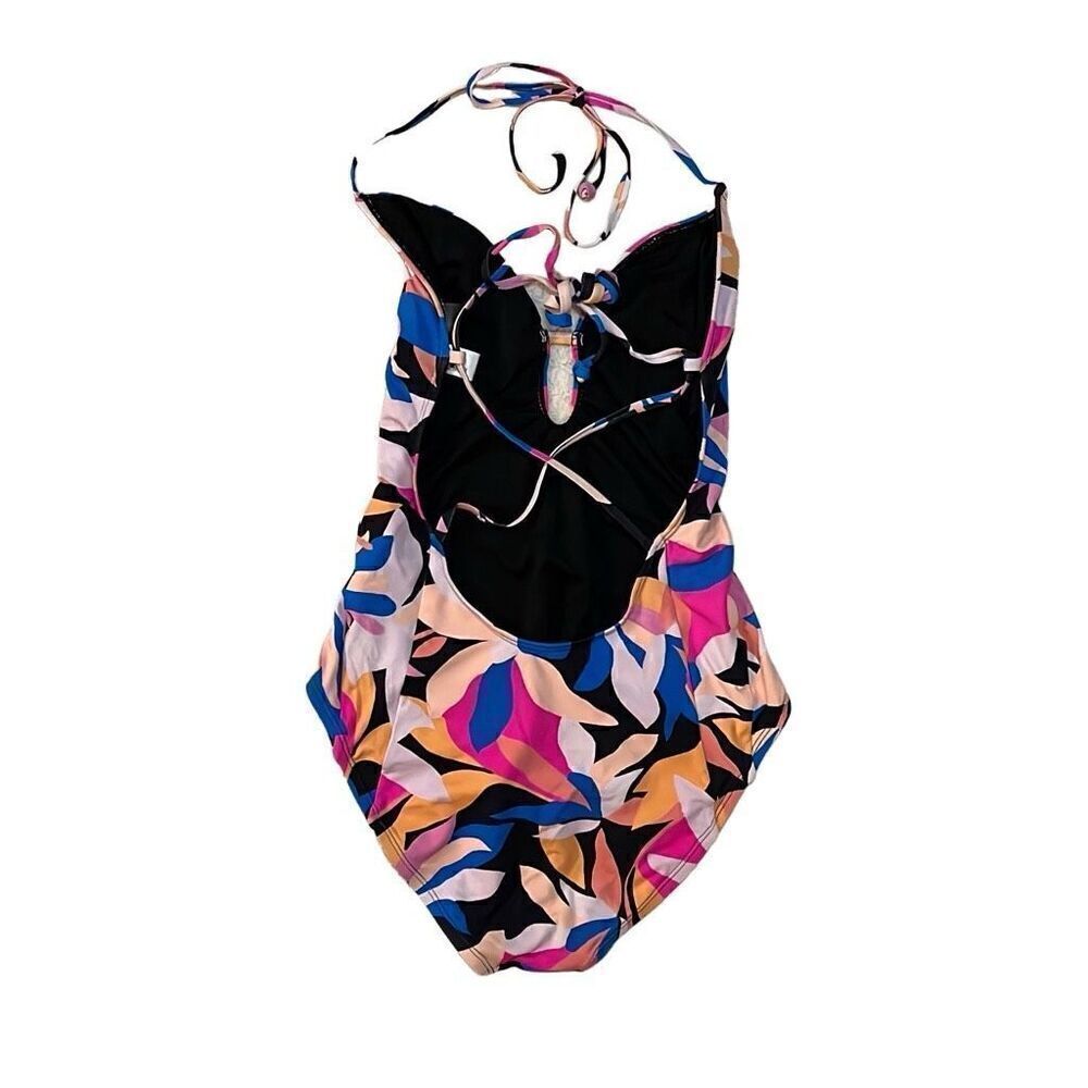 Sugar Beach One Piece - Picture 5 of 9